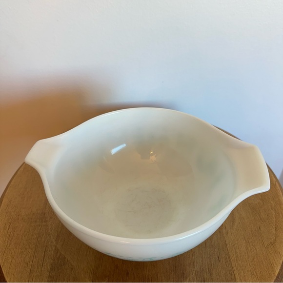 Vintage Pyrex 442 Amish Butterprint Cinderella 1.5 QT White Mixing Bowl Fading - Picture 4 of 16